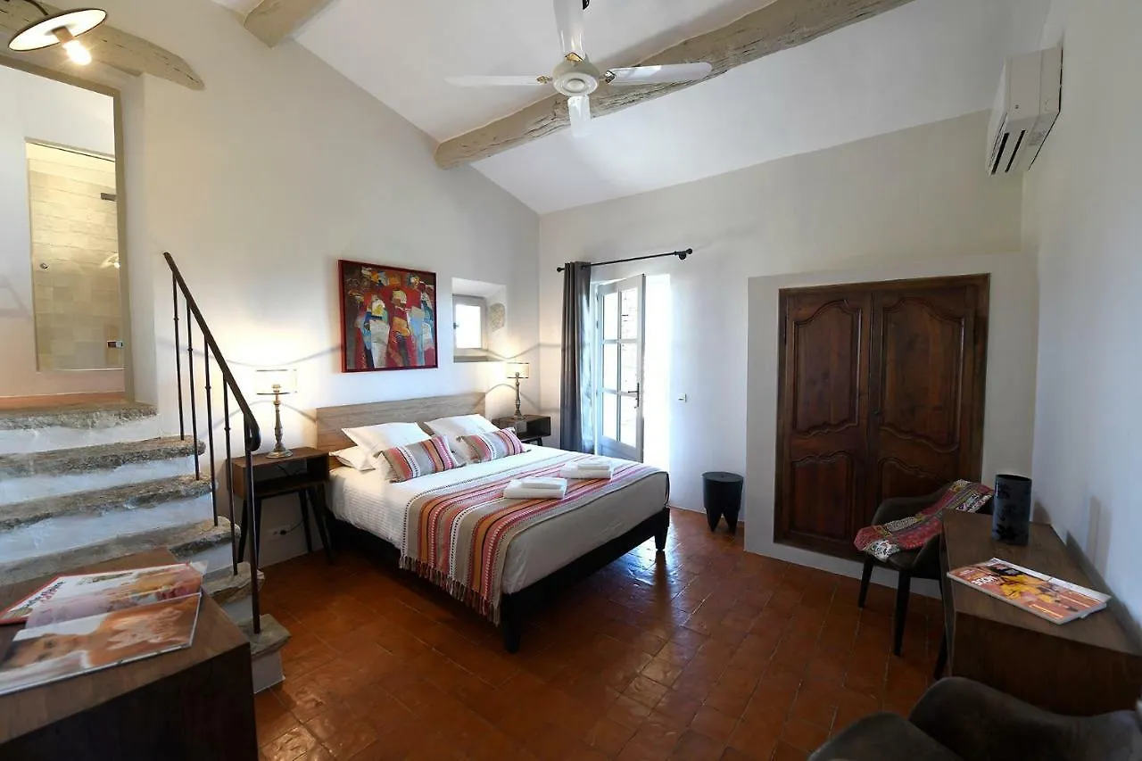 Bed and Breakfast L'Amandiere Gordes